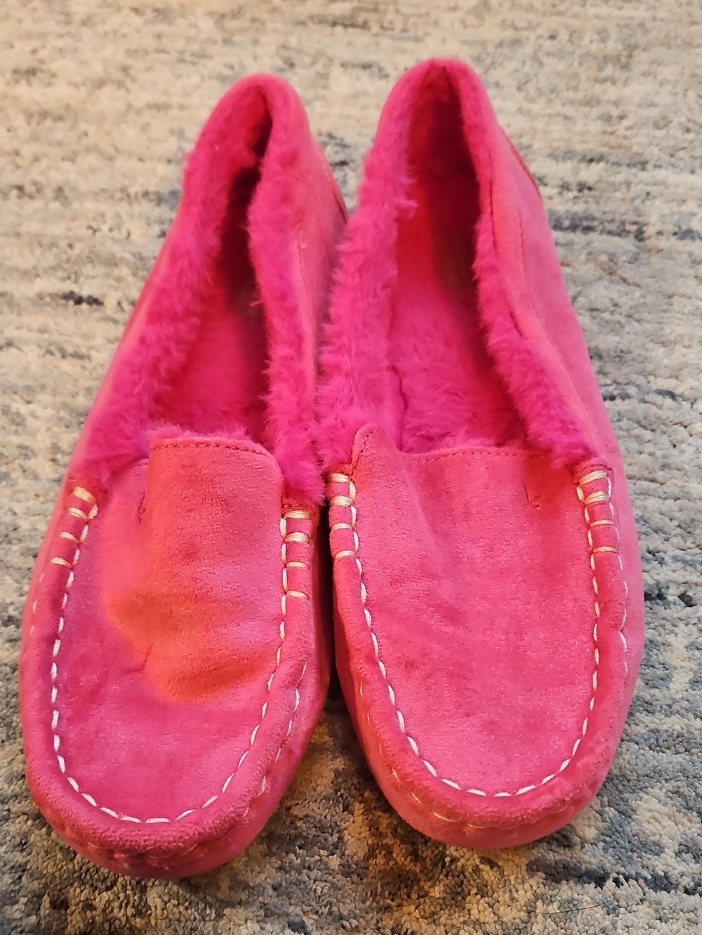 Kids Plush Faux-Suede Moccasin Slippers in Hot Pink